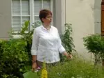 Christiane Ebert führt durch den Bibelgarten Meersburg